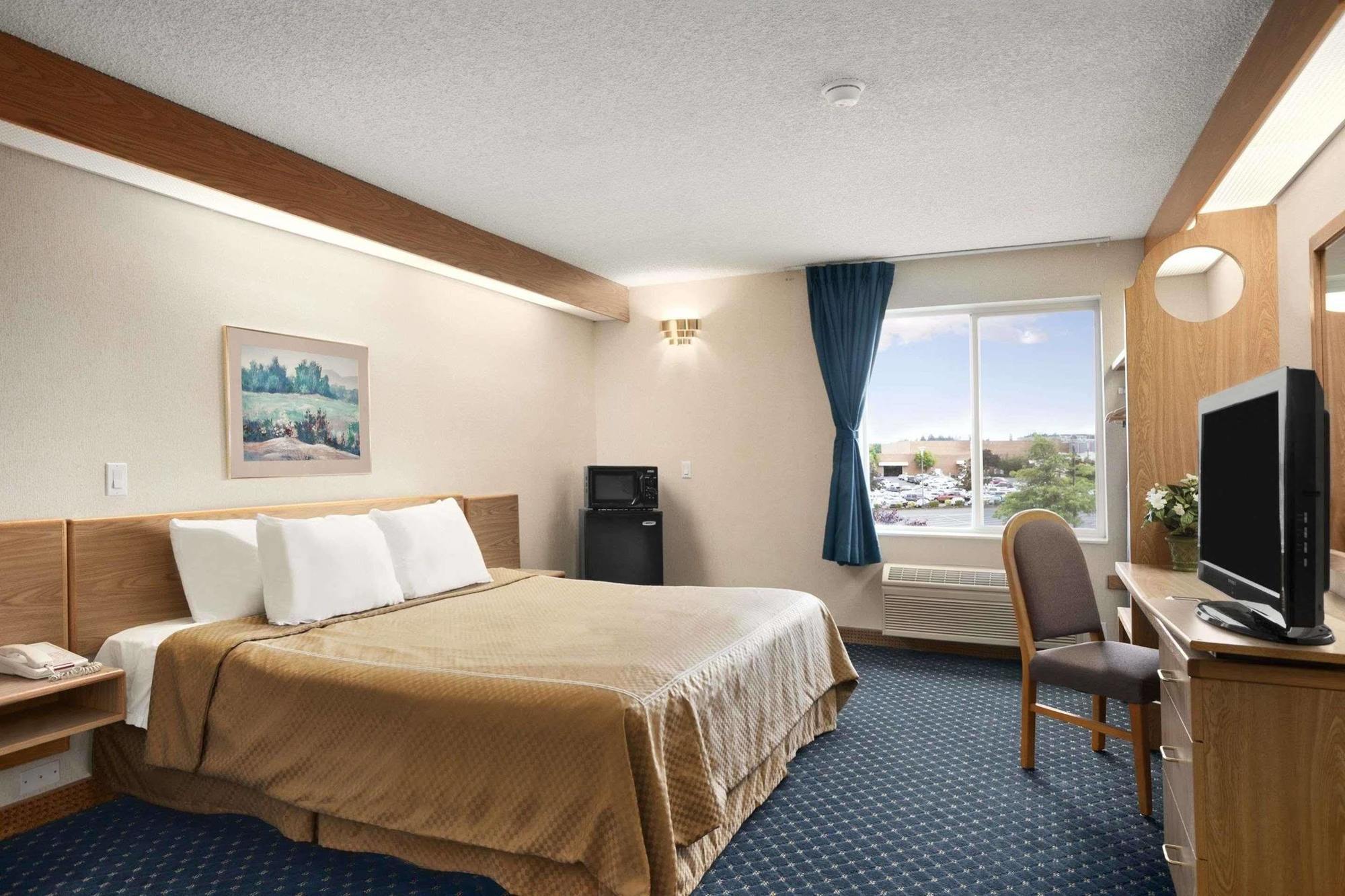 Howard Johnson By Wyndham Vancouver Hotel & Suites Exteriör bild