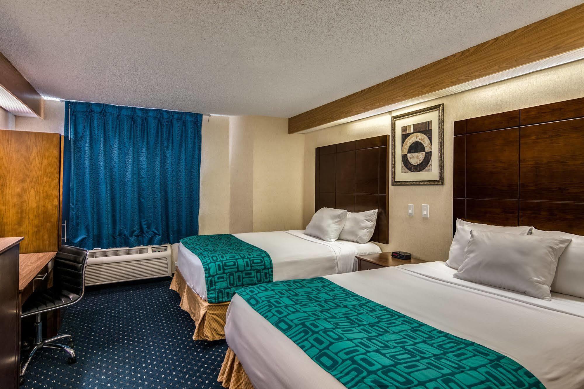 Howard Johnson By Wyndham Vancouver Hotel & Suites Exteriör bild